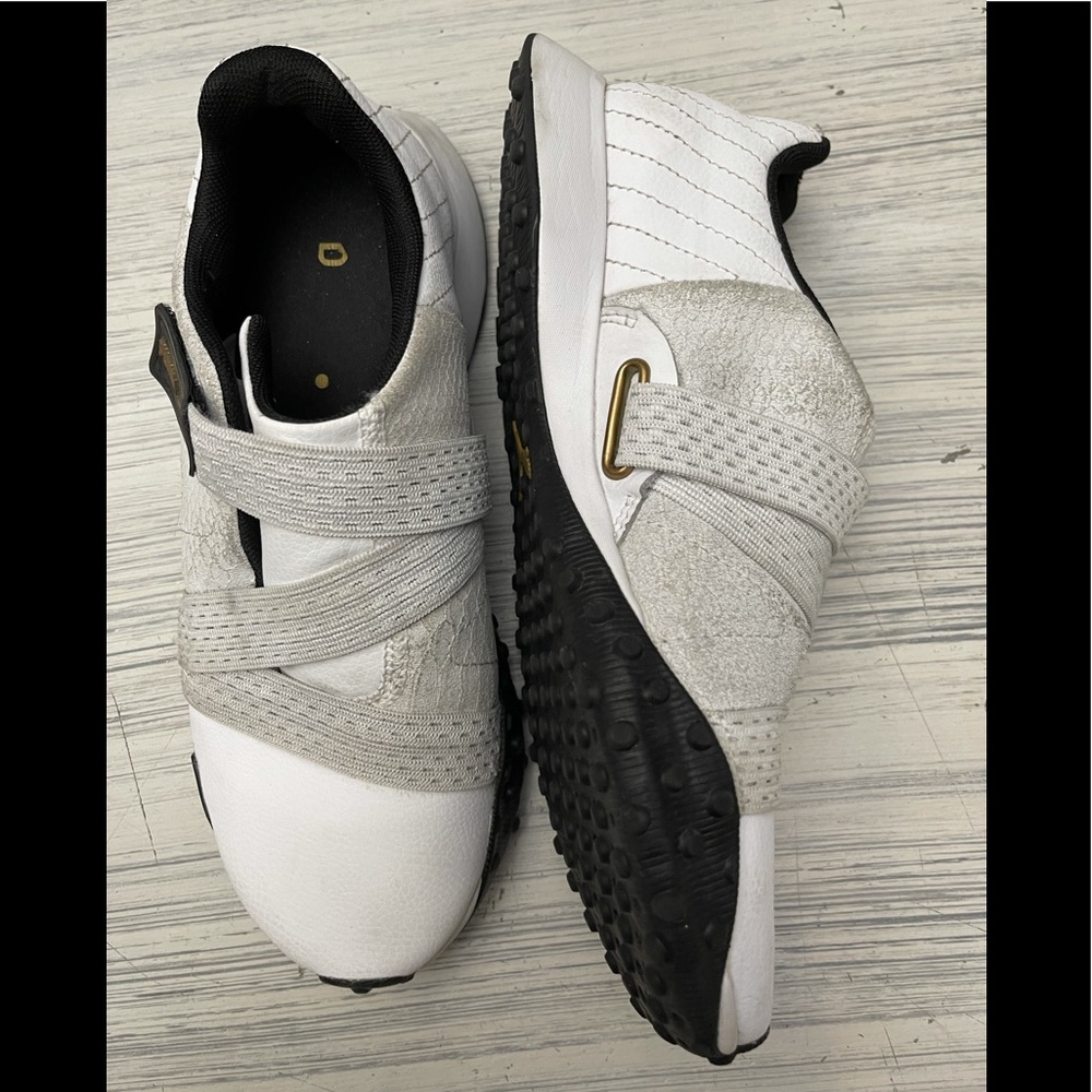 Puma Strap Leather Training Training Sneakers